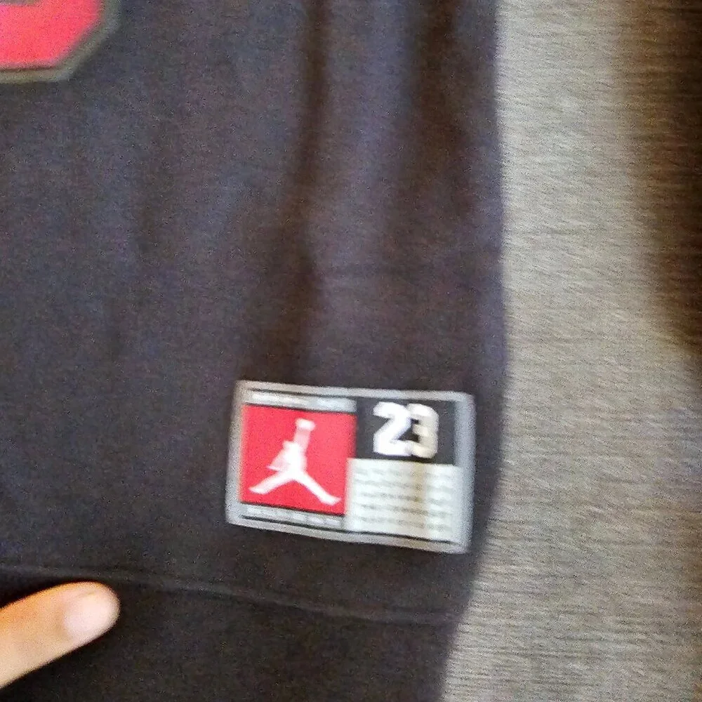 NWT Jordan Big Kids Black Fleece Pullover Hoodie Size Medium